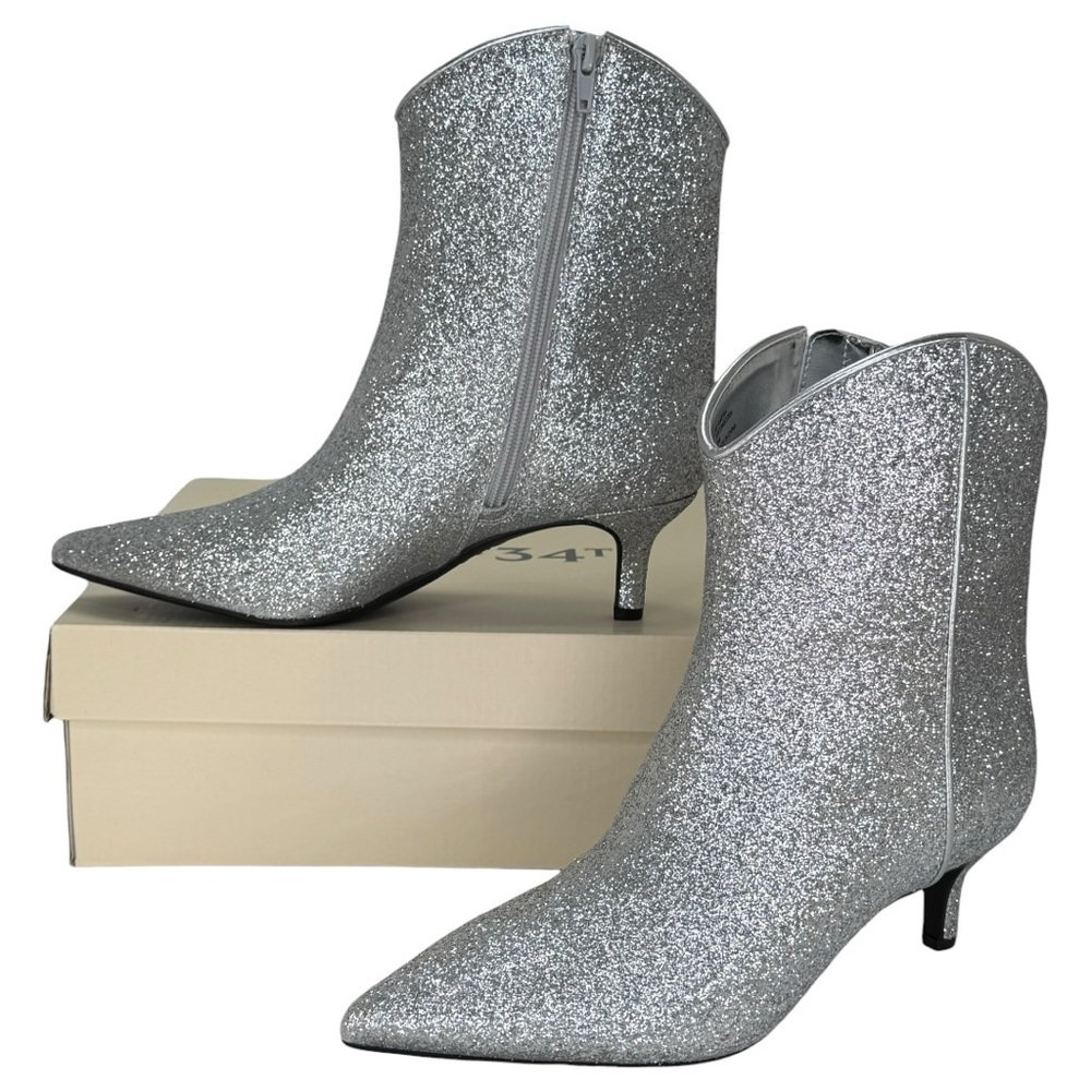 ON 34th Aatira Tulip Silver Glitter Womens Booties Size 8M